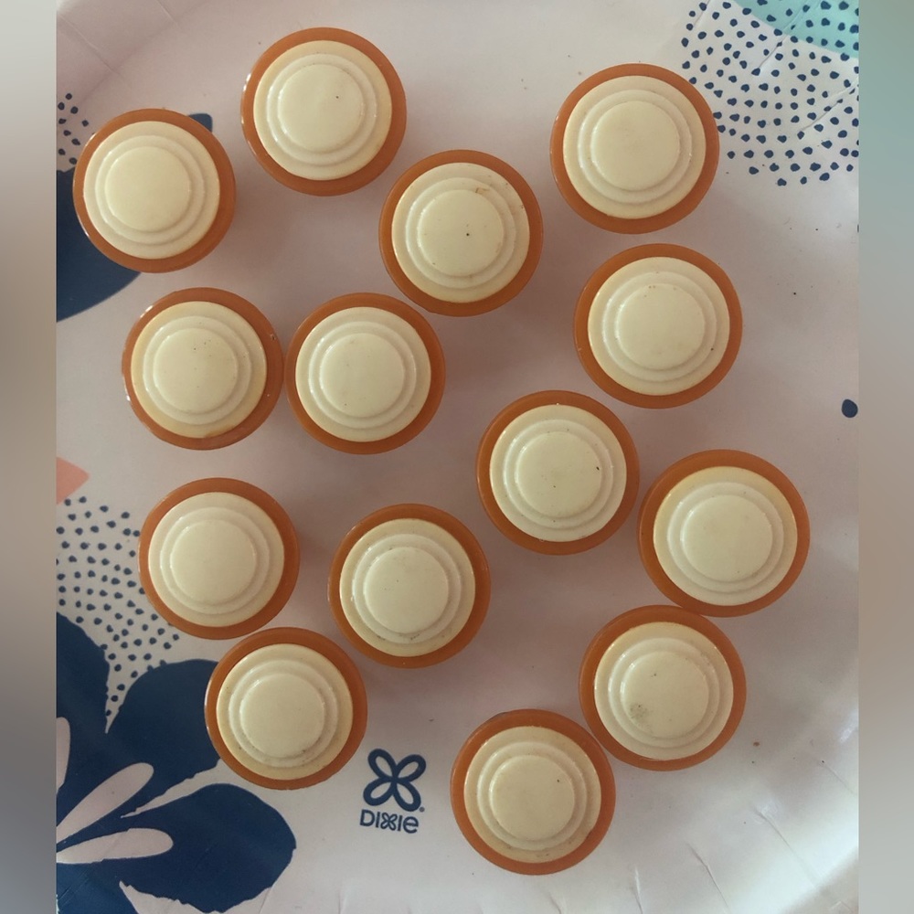Vintage Knobs Burnt Orange & Tan Plastic (Set of 14).